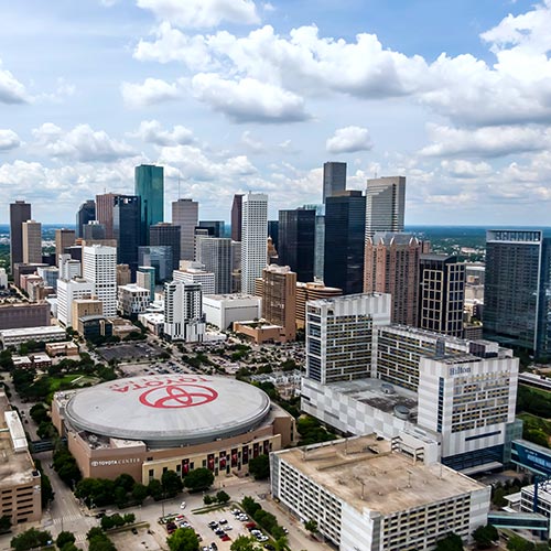 Toyota_Center_1752737351-500w